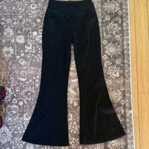 HALARA Black Regular Fit Pants
